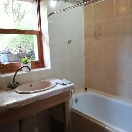 Holiday Surrounded By Amazing Hill And Ocean Views Appartement